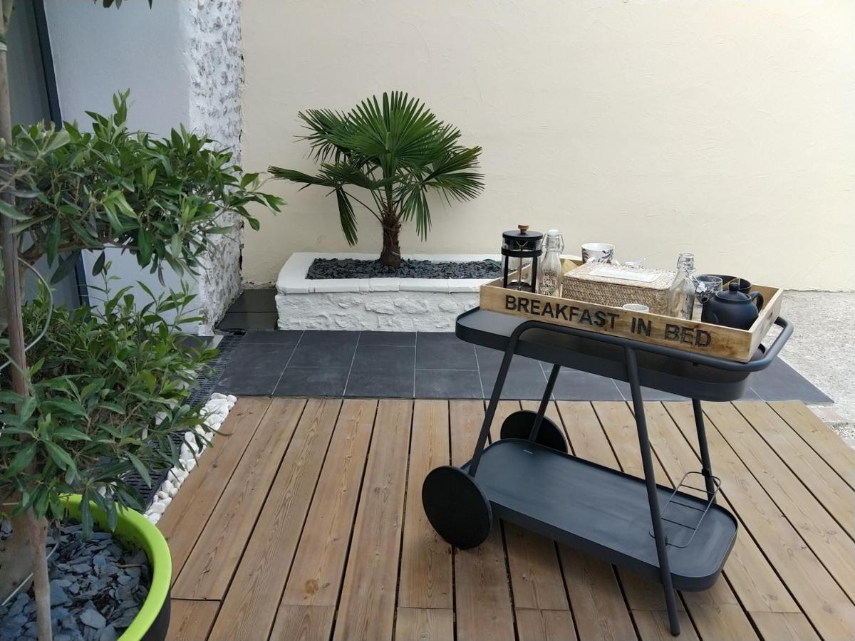 Liebeshotel & 